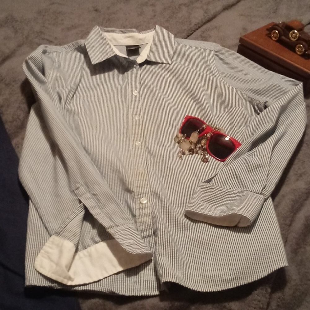 Blue strip shirt
